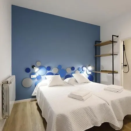 Trueba Apartamento Recien Reformado En Gros Lägenhet